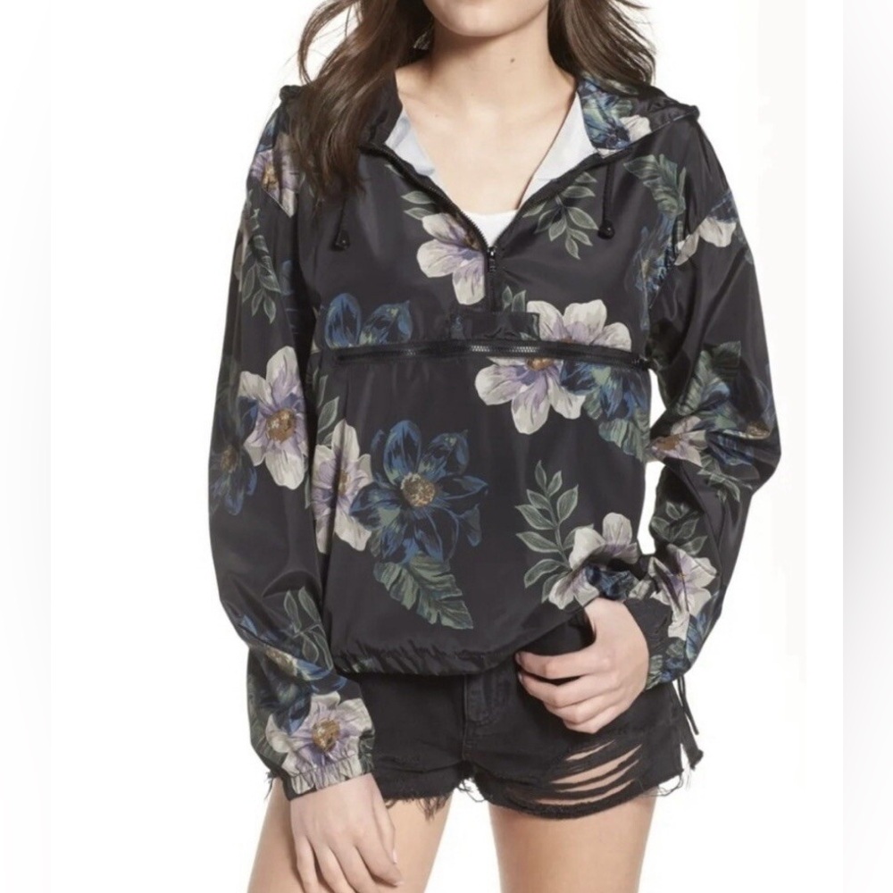 NWOT Thread and Supply Floral Women’s Pullover Windbreaker/Rain Jacket